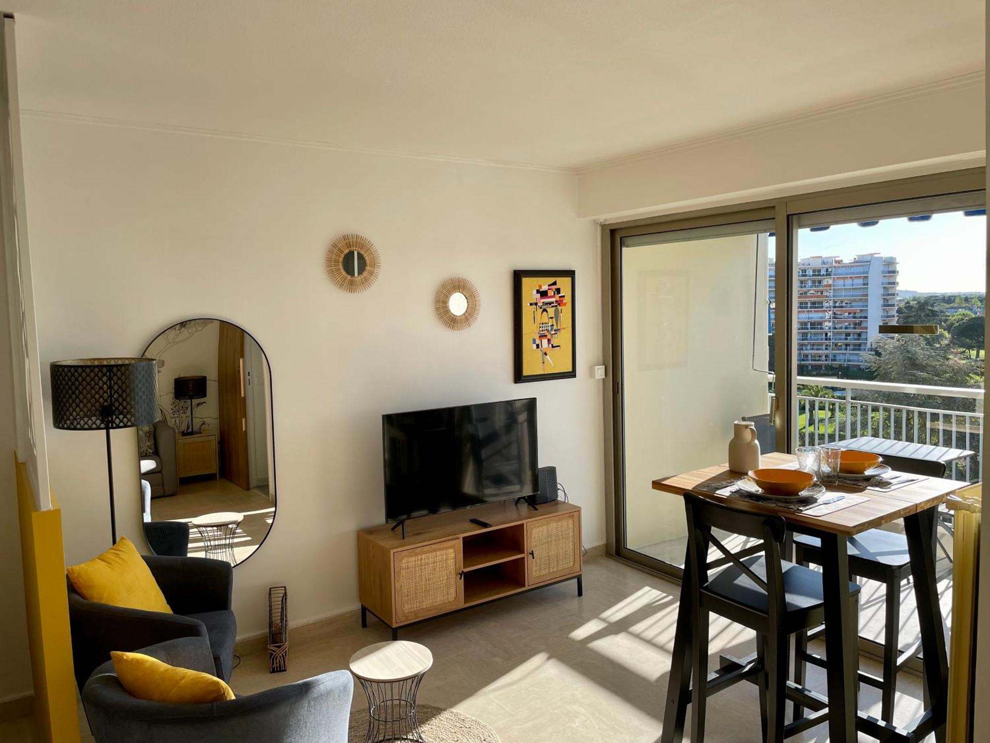 Studio Avec Vue Sur Marina Et Mer - 2 Adultes Et 1 Enfant Maximum Mandelieu La Napoule Bagian luar foto